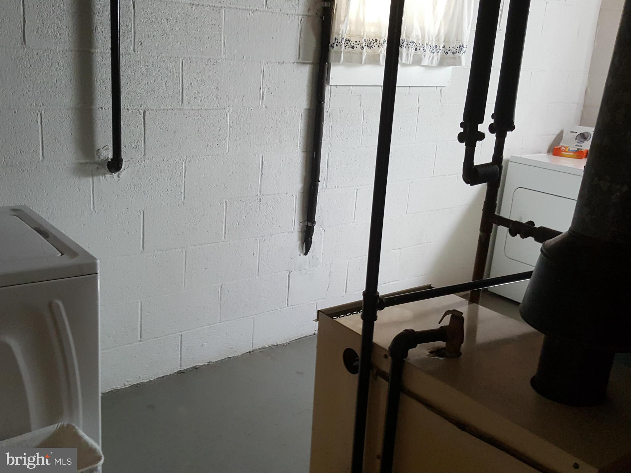 13701 Gilbert Road Woodbridge, VA 22193 - Photo 15 of 27 Interior (General)