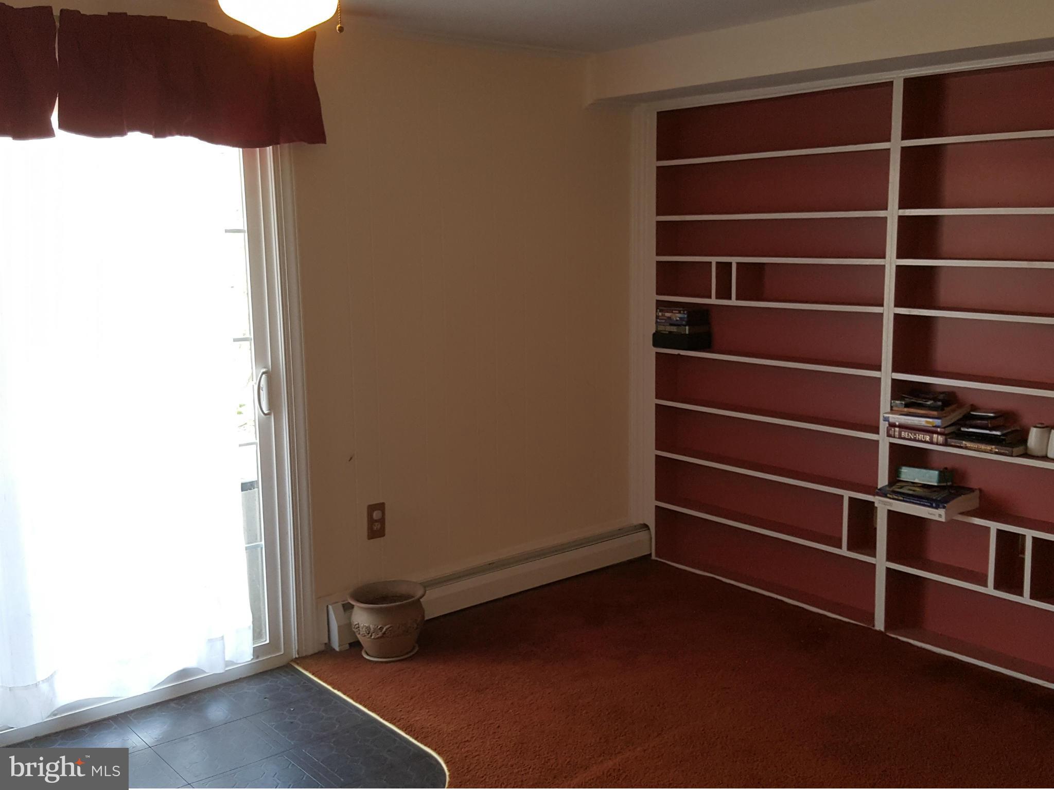 13701 Gilbert Road Woodbridge, VA 22193 - Photo 21 of 27 Family Room