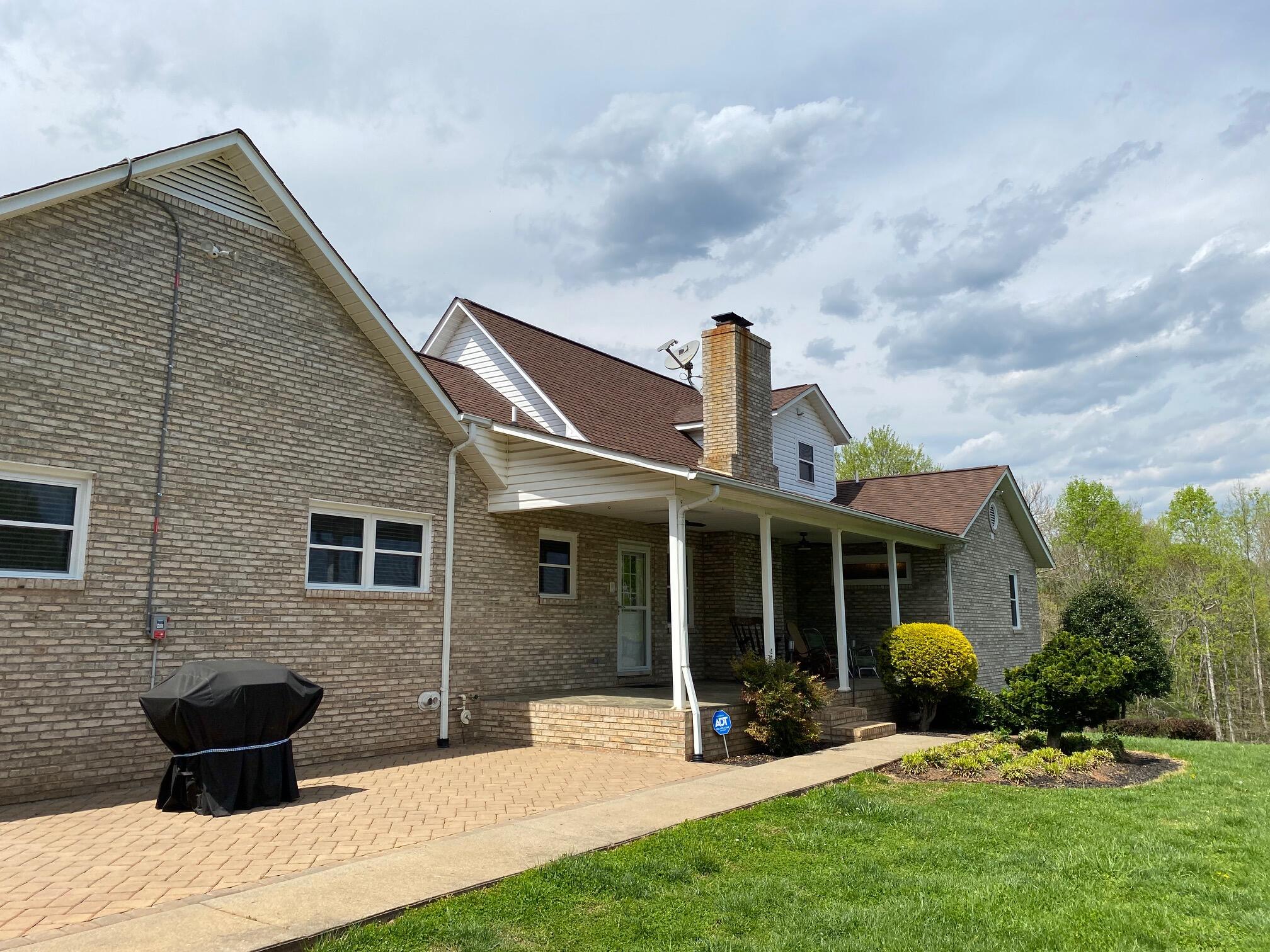 433 Hamilton Road Bassett, VA 24055 - Photo 11 of 93 11