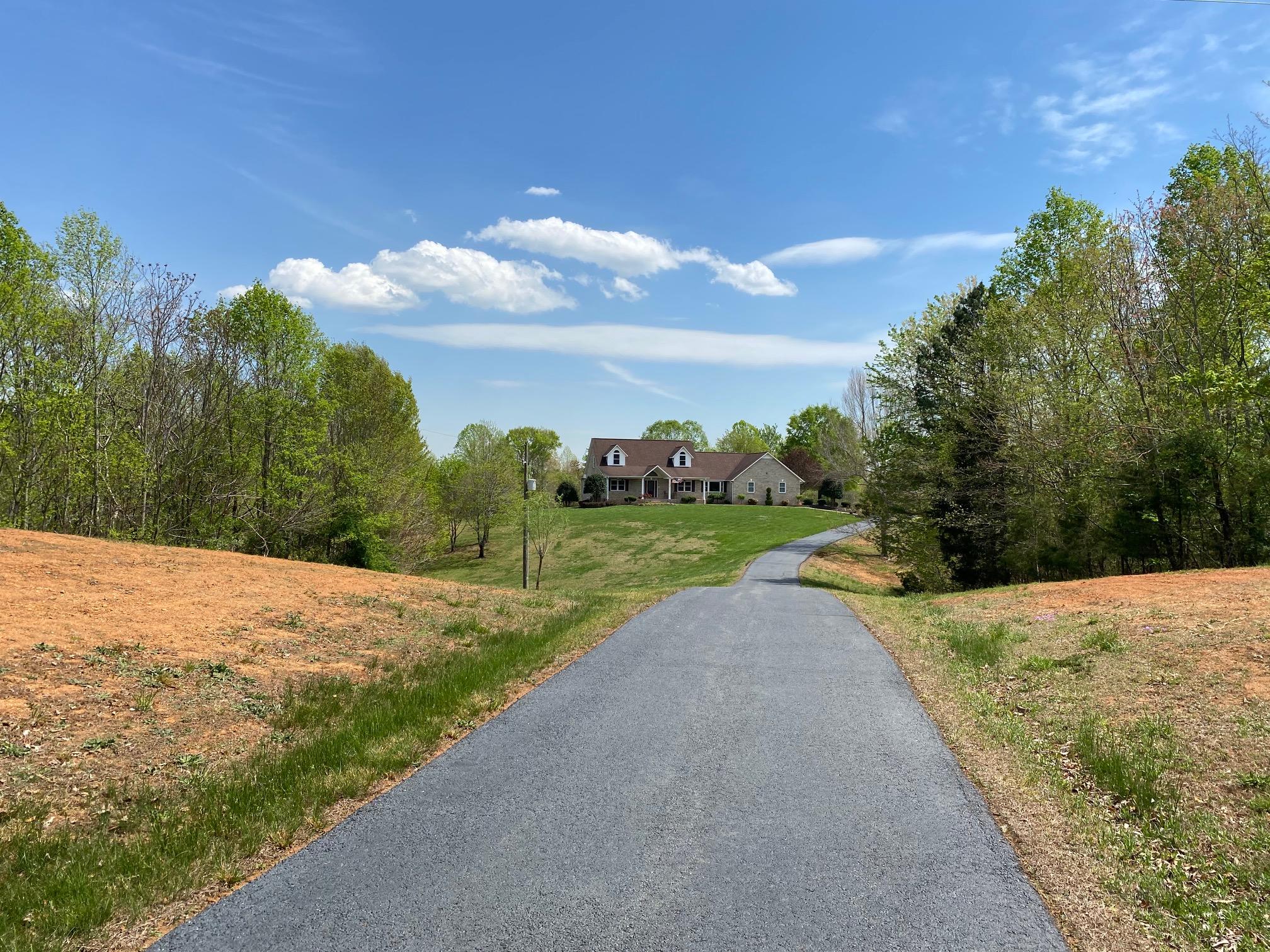 433 Hamilton Road Bassett, VA 24055 - Photo 3 of 93 2