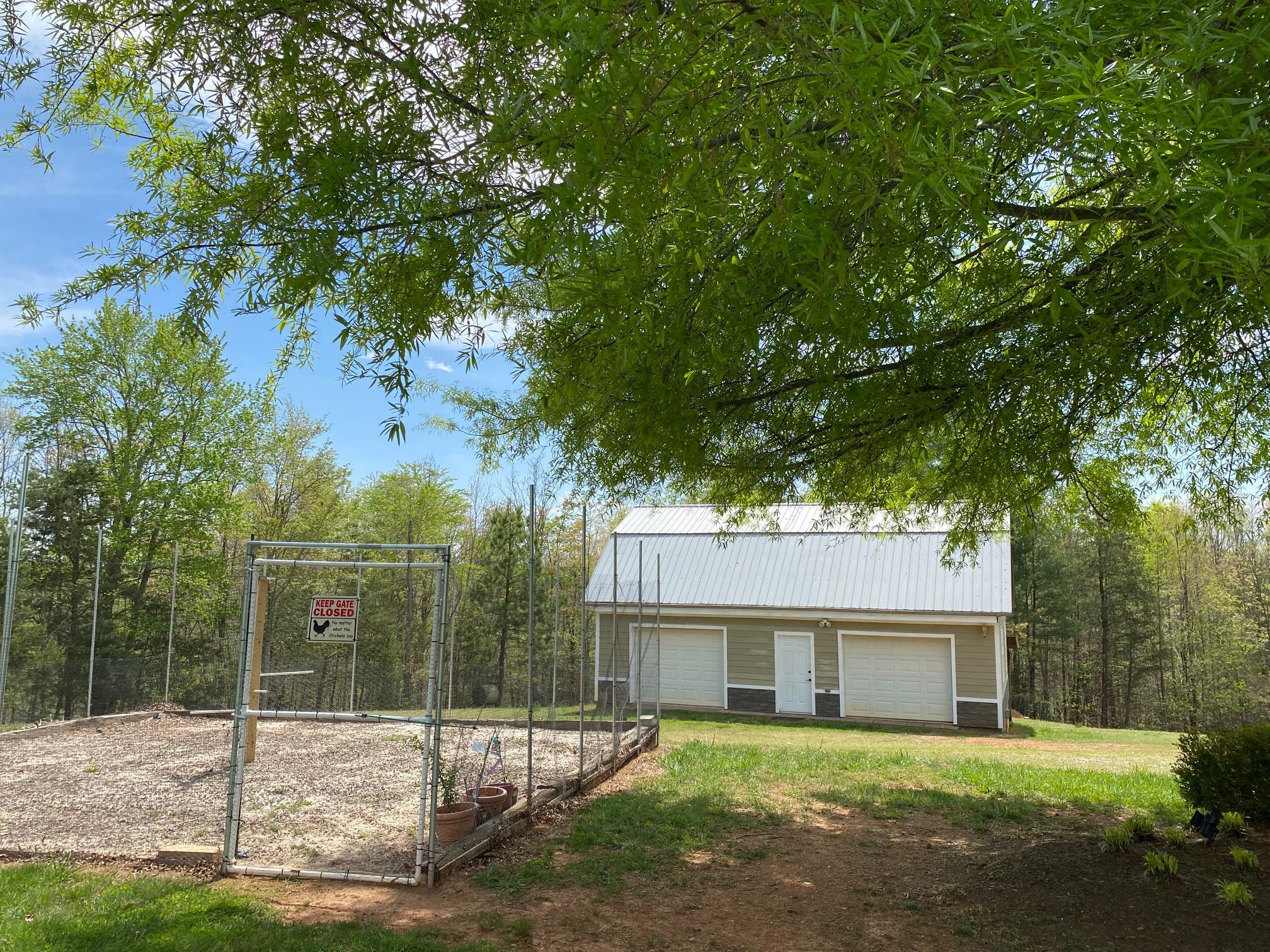 433 Hamilton Road Bassett, VA 24055 - Photo 10 of 93 10