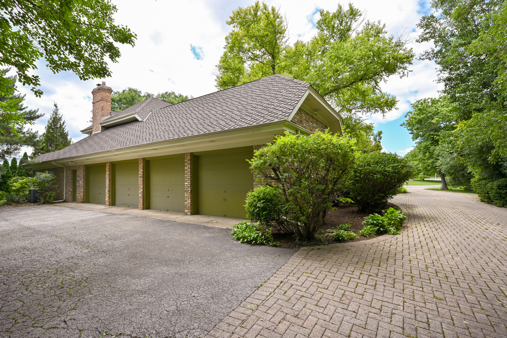 6450 Manor Drive Burr Ridge, IL 60527 - Photo 57 of 70