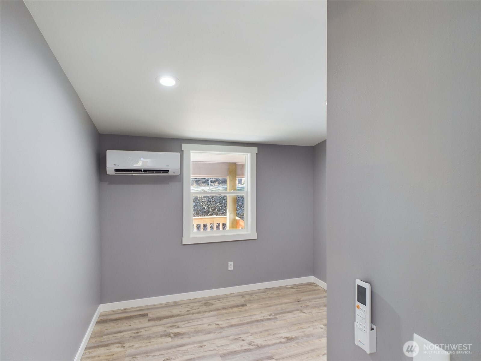 9 Pine Grove Street Republic, WA 99166 - Photo 6 of 13 a view of an empty room with a window