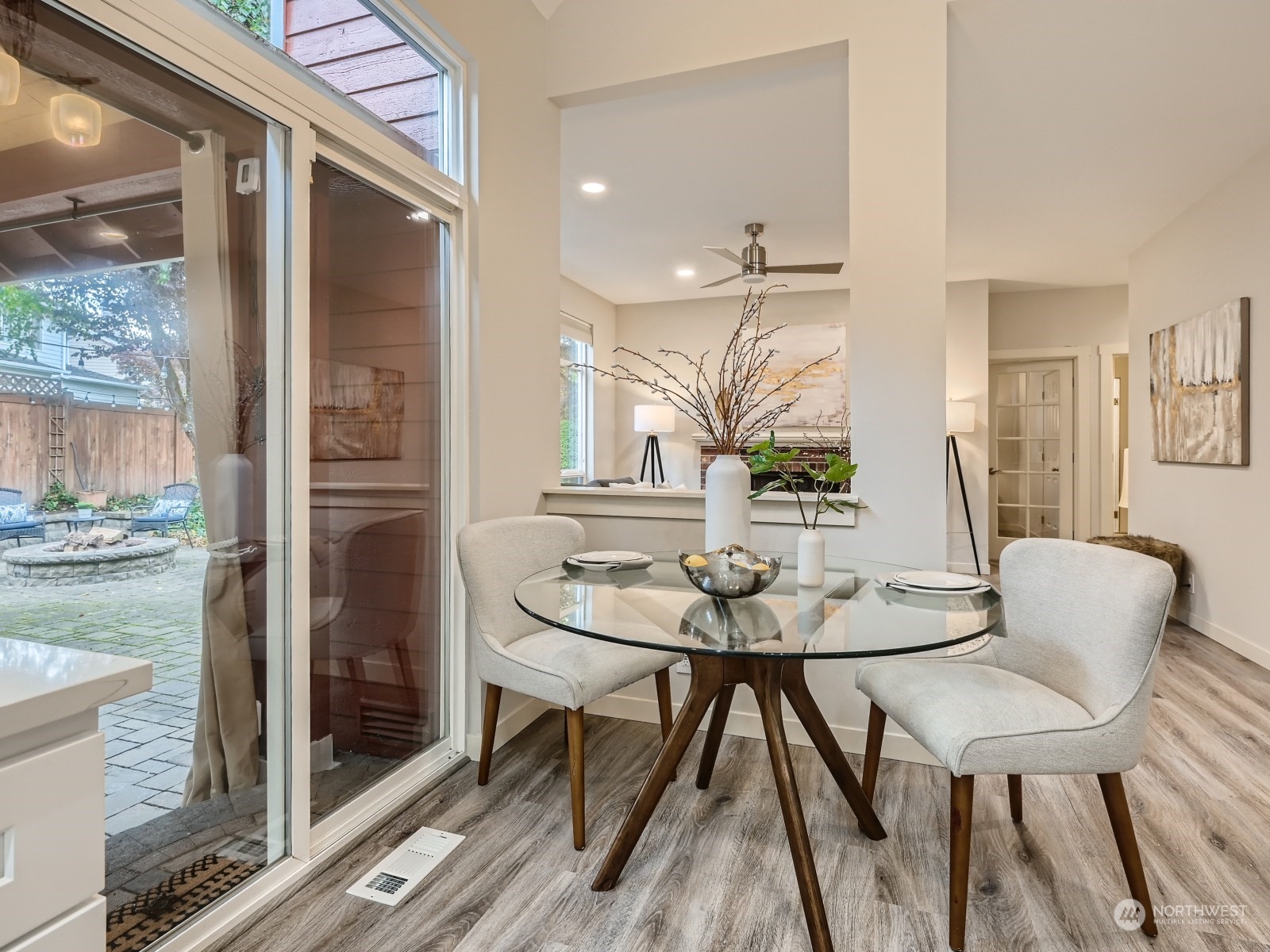 11216 39th Drive Southeast Everett, WA 98208 - Photo 14 of 40 a view of a dining room with furniture and window