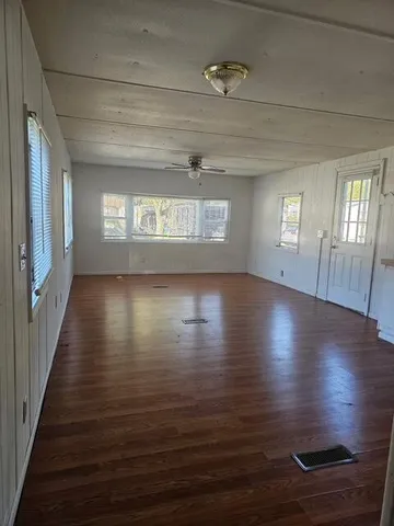 $27,900 | 1565 M-63 Benton Harbor, Unit 60, Benton Harbor, MI 49022