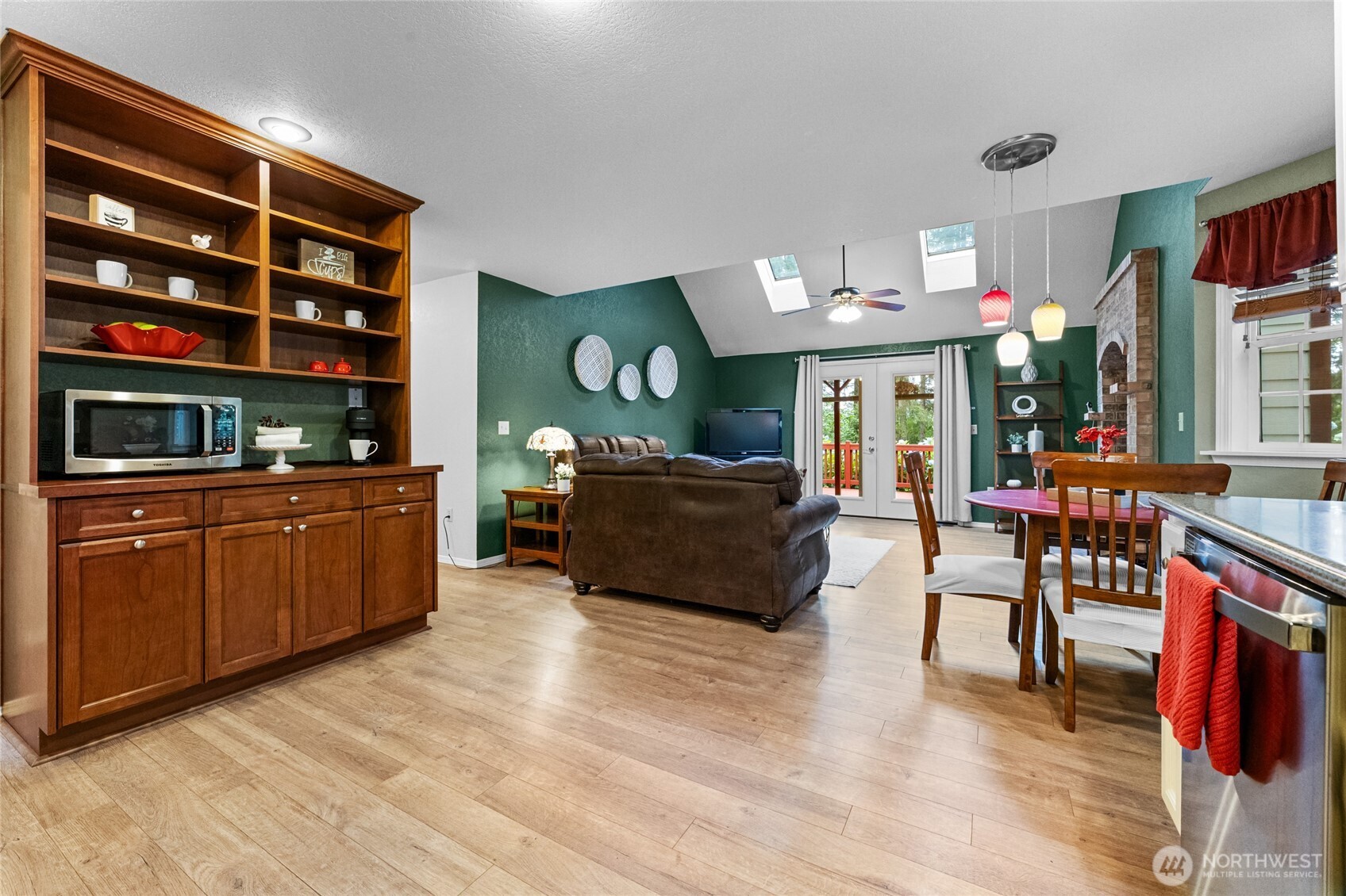 19002 Cook Road Southeast Yelm, WA 98597 - Photo 9 of 38 Gallery Image 9