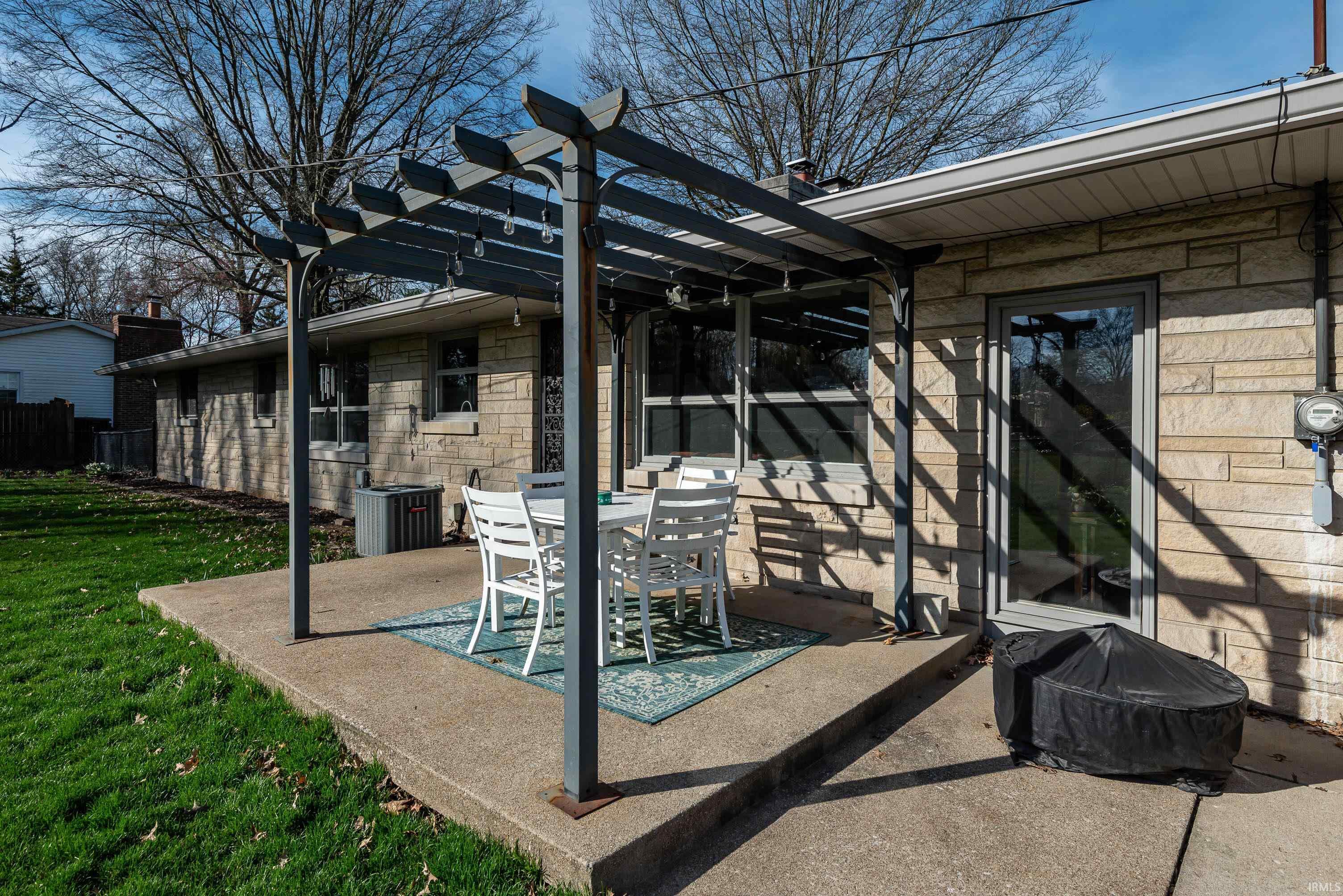 101 South Heritage Road Bloomington, IN 47408 - Photo 31 of 34 Gallery Image 31