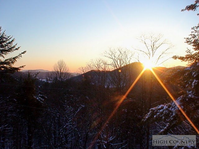 1087 Deck Hill Road Boone, NC 28607 - Photo 9 of 25