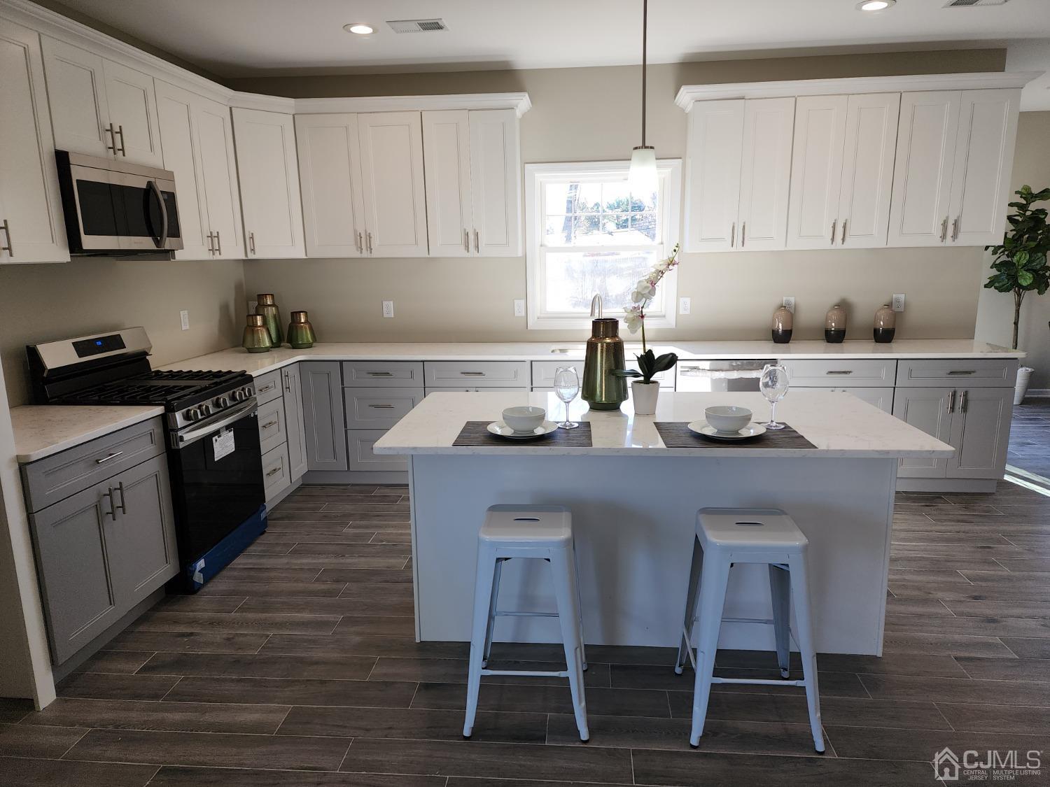 22 Rosewood Road Edison, NJ 08817 - Photo 3 of 15
