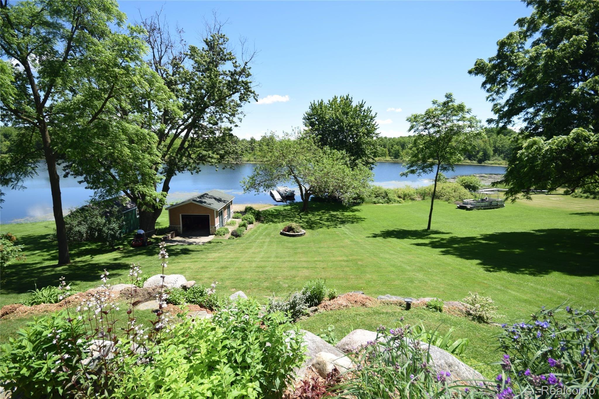 11079 Fenton Road Fenton, MI 48430 - Photo 30 of 37 DSC_0040.JPG