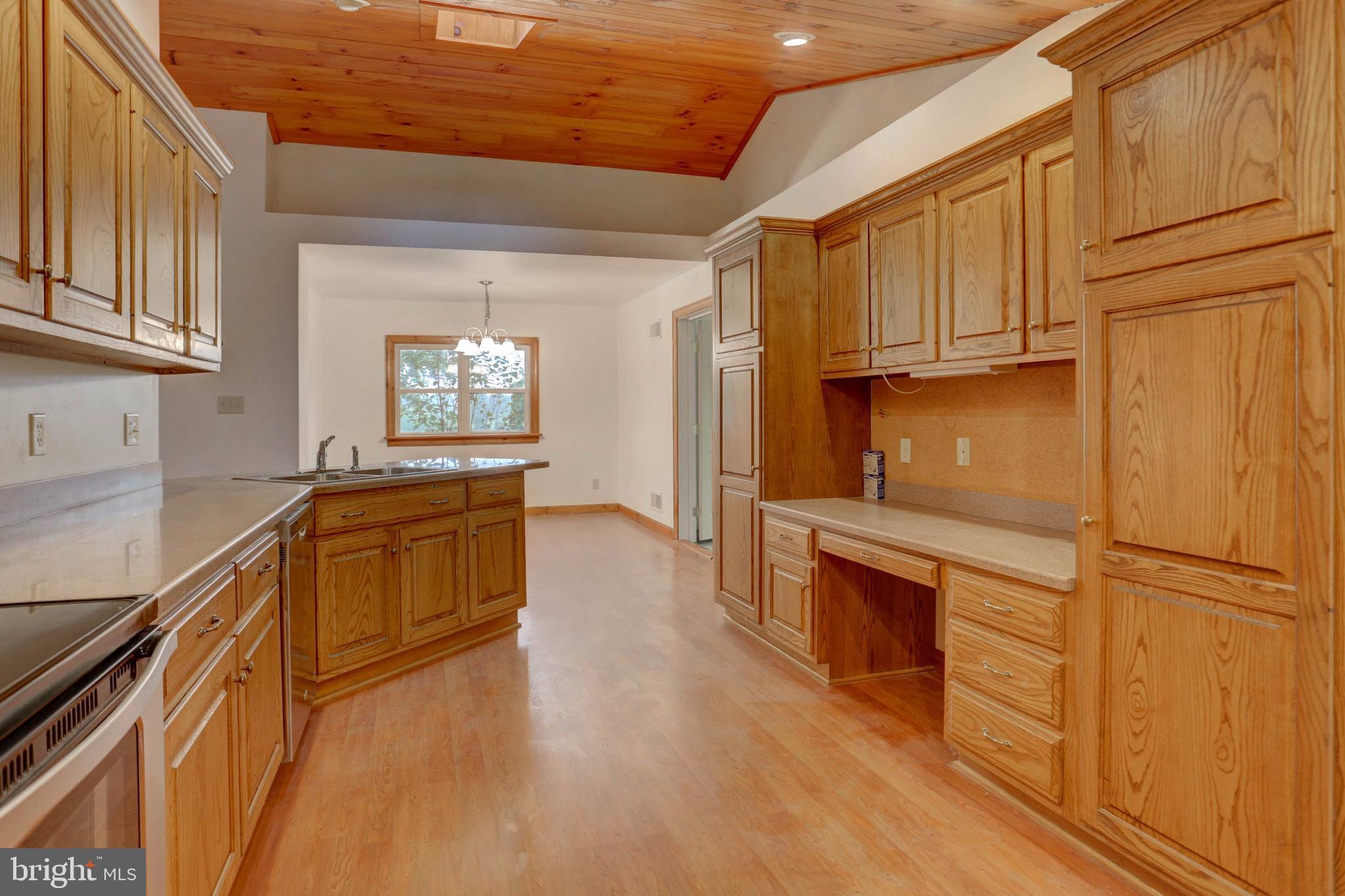 2077 North Colebrook Road Manheim, PA 17545 - Photo 12 of 27