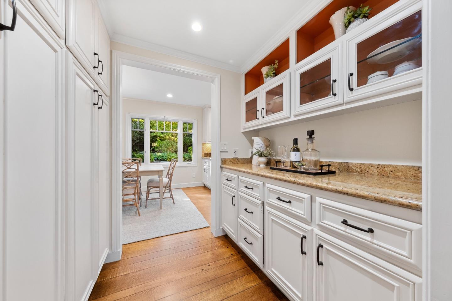 425 Dorchester Road San Mateo, CA 94402 - Photo 20 of 61