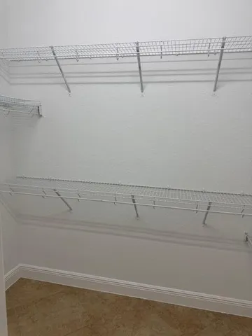 $2,600 | 3201 John's Place, Palm Springs, FL 33461