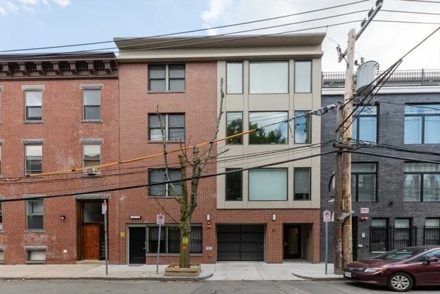 $769,999 | 69 Lubec Street, Unit 402, Boston, MA 02128