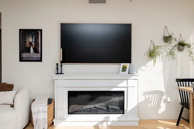 $769,999 | 69 Lubec Street, Unit 402, Boston, MA 02128