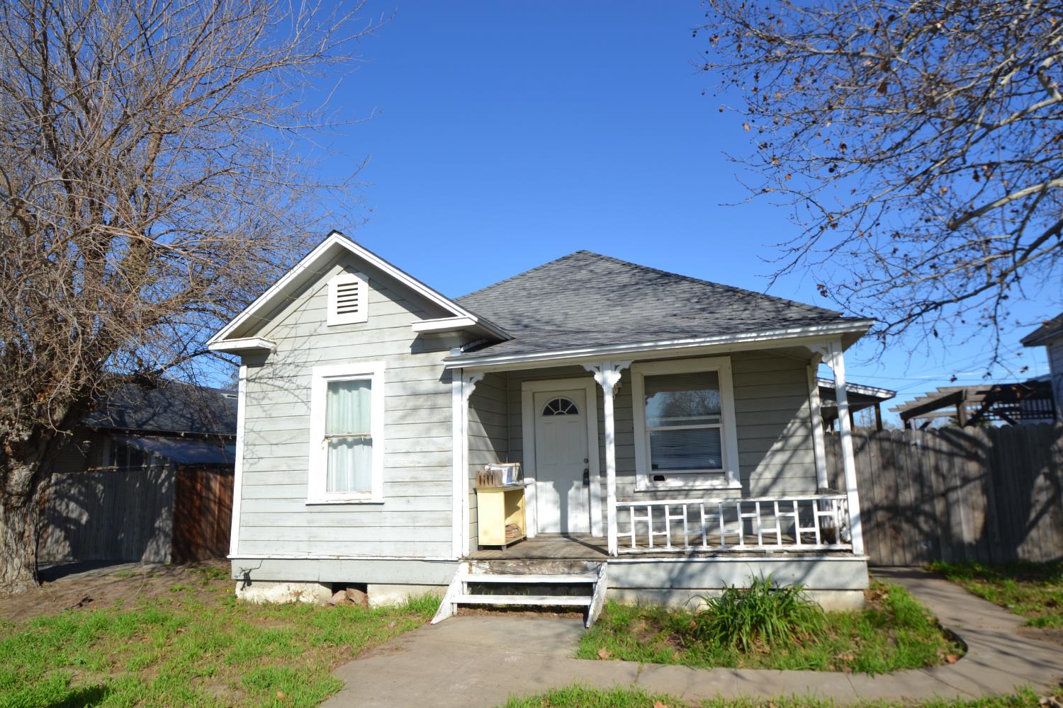 430 West Bush Street Lemoore, CA 93245 - Photo 2 of 17