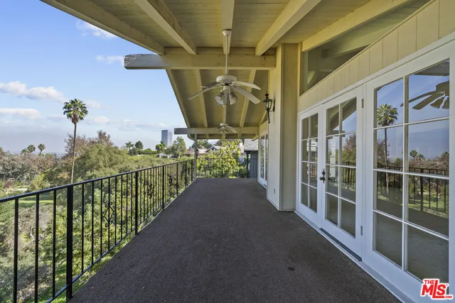 $2,300,000 | 3533 Willowcrest Avenue, Studio City, CA 91604