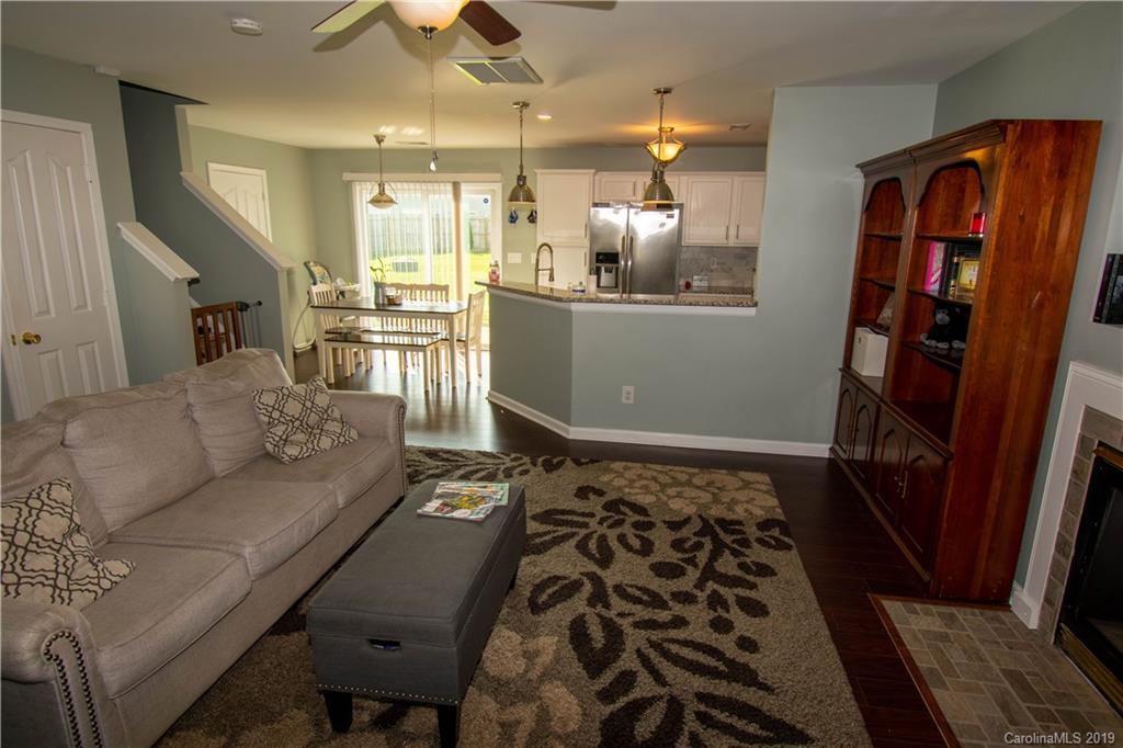 2131 Meadecroft Road Charlotte, NC 28214 - Photo 4 of 19 Gallery Image 4