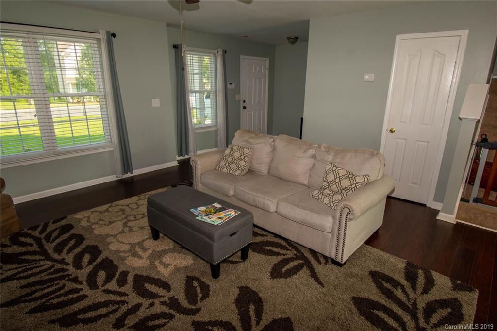2131 Meadecroft Road Charlotte, NC 28214 - Photo 5 of 19 Gallery Image 5