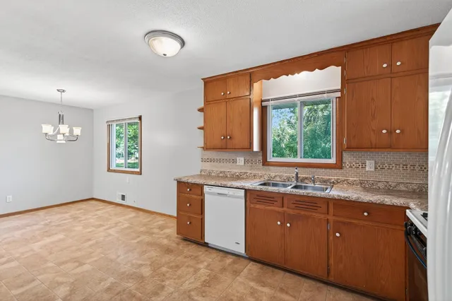 $374,999 | 1765 Garland Lane North, Plymouth, MN 55447