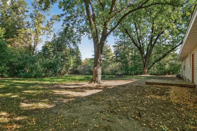 $374,999 | 1765 Garland Lane North, Plymouth, MN 55447