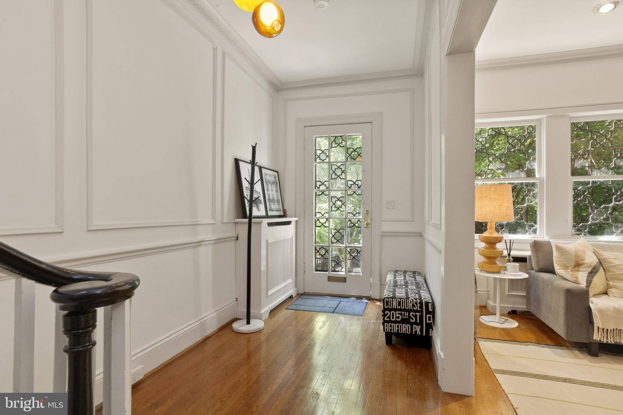 2023 Belmont Road Northwest Washington, DC 20009 - Photo 3 of 39 Foyer