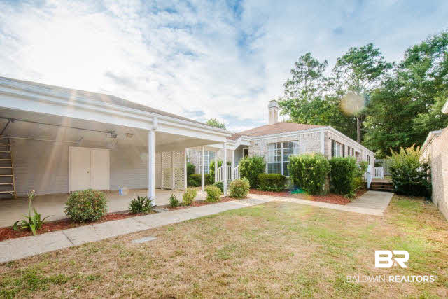 6968 Hedgestone Way Mobile, AL 36608 - Photo 5 of 44 Tasteful Landscaping