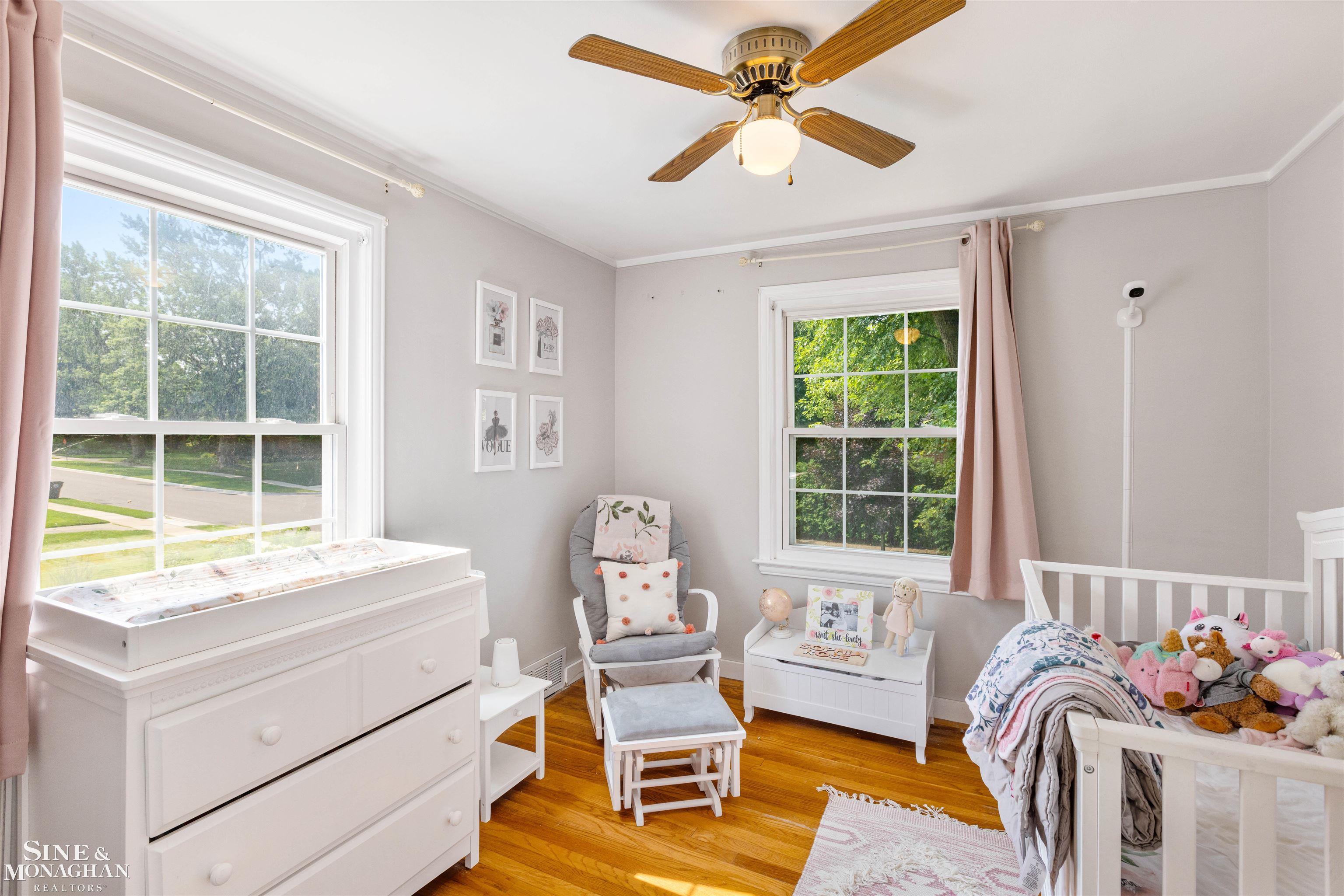 252 Kerby Road Grosse Pointe, MI 48236 - Photo 21 of 40 50146162-f9a868f8-ae96-45ce-9625-6e0dda0752b2.JPG