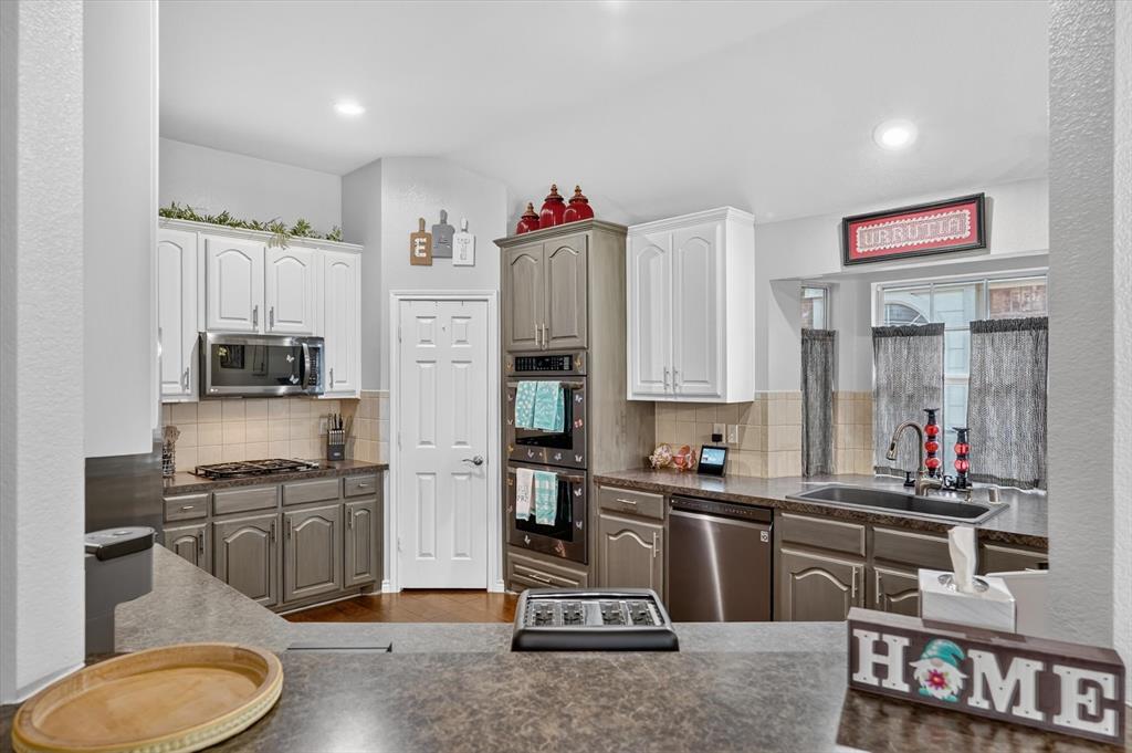 9506 Garrett Drive Rowlett, TX 75089 - Photo 11 of 40