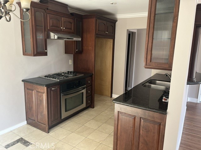 243 North Pageant Street Anaheim, CA 92807 - Photo 5 of 6