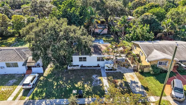 $549,900 | 870 Northeast 144th Street, North Miami, FL 33161