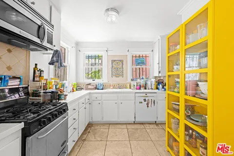 $1,250,000 | 6104 Winans Drive, Los Angeles, CA 90068