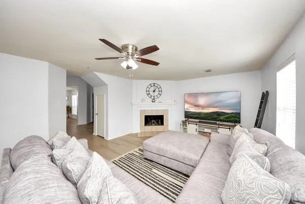 $309,000 | 1054 Inverness Cove, Dickinson, TX 77539