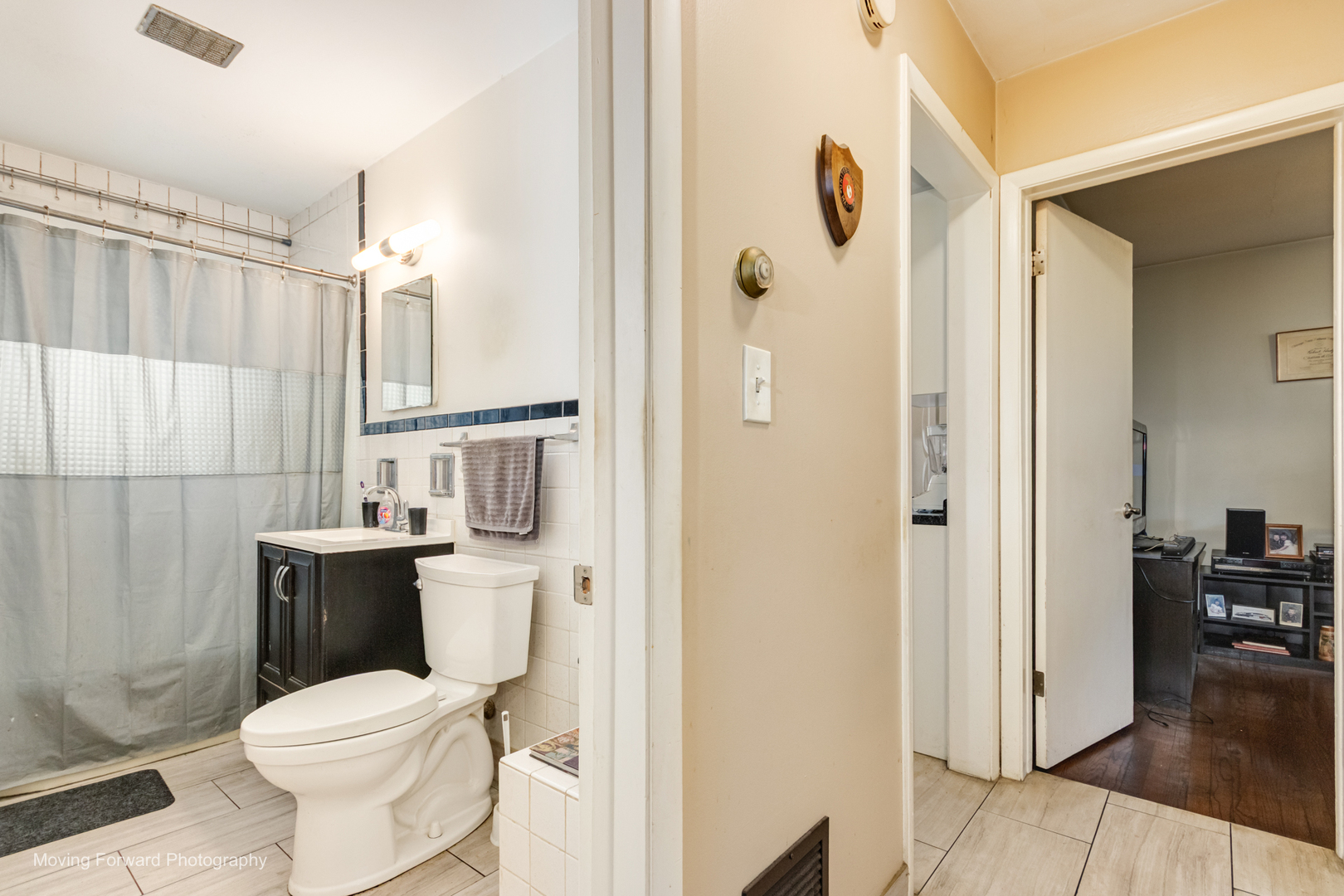 121 Addison Road Addison, IL 60101 - Photo 26 of 34 Gallery Image 26