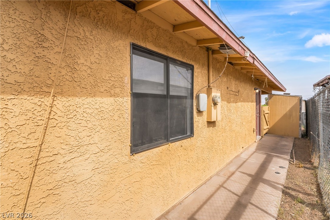242 Nebraska Avenue Henderson, NV 89015 - Photo 46 of 46 Side o Unit B
