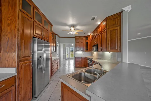 $1,999,000 | 4489 East Farm To Market 120, Denison, TX 75021