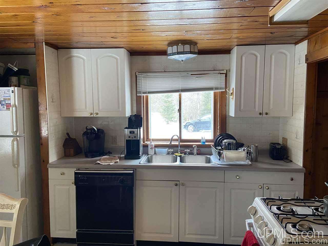 11455 West Co Road Manistique, MI 49854 - Photo 5 of 27 Gallery Image 5