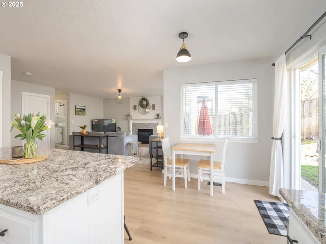 $590,000 | 986 Southwest Tomahawk Place, Dundee, OR 97115