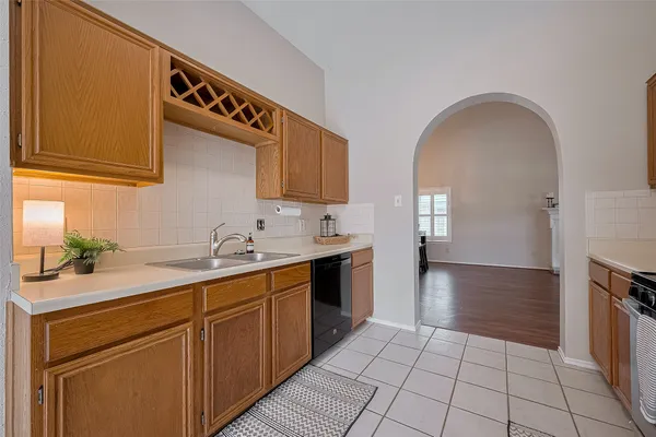 $2,200 | 5814 North Magazine Circle, Houston, TX 77084