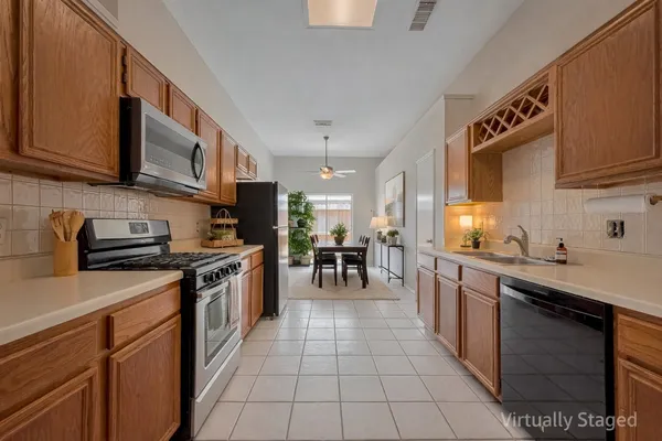 $2,200 | 5814 North Magazine Circle, Houston, TX 77084