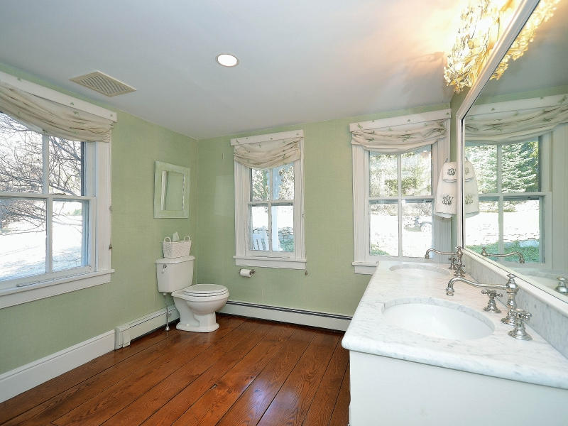 70 Barnegat Road New Canaan, CT 06840 - Photo 12 of 26 master bath