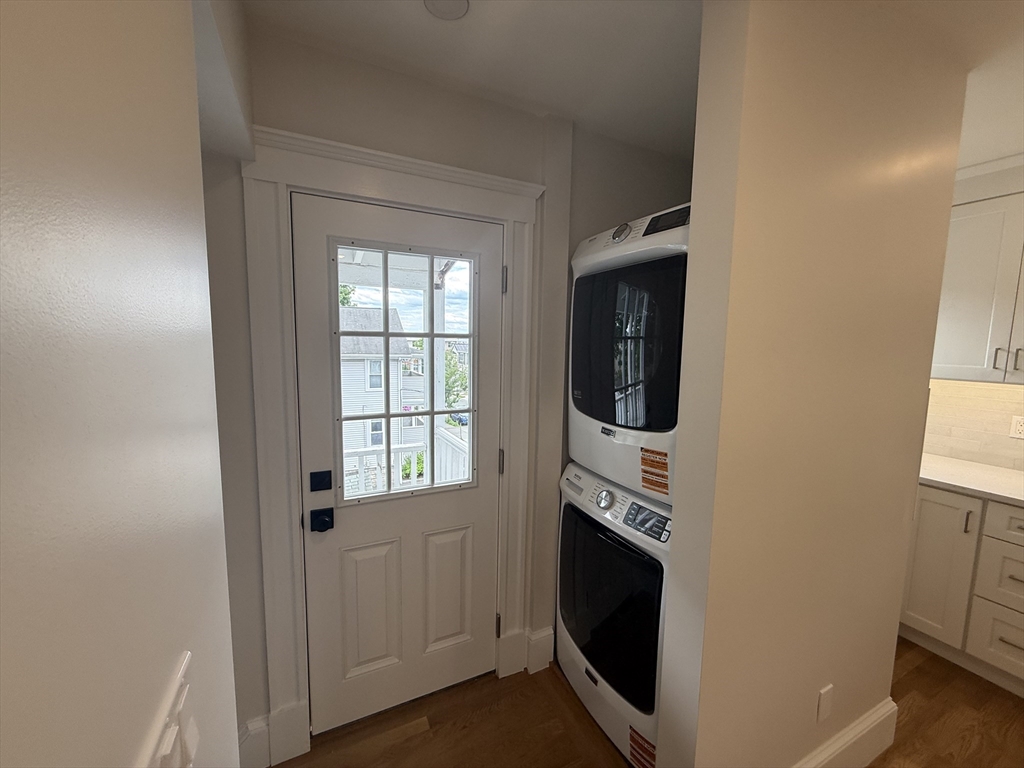 67 Walnut Street, Unit 2 Watertown, MA 02472 - Photo 4 of 17