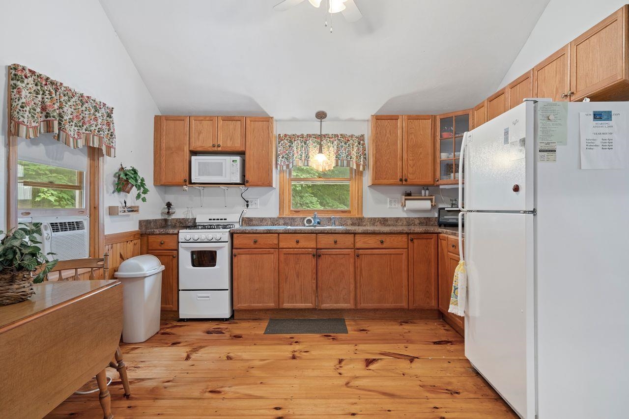 51 Foss Flats Road Sandwich, NH 03259 - Photo 9 of 39 Gallery Image 9