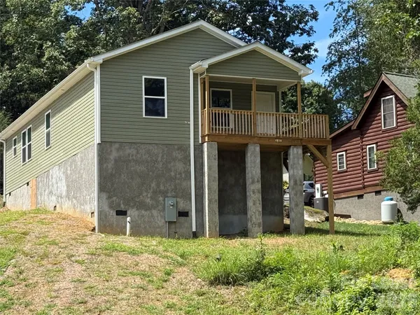 $3,000 | 509 Bonner Street, Hendersonville, NC 28739