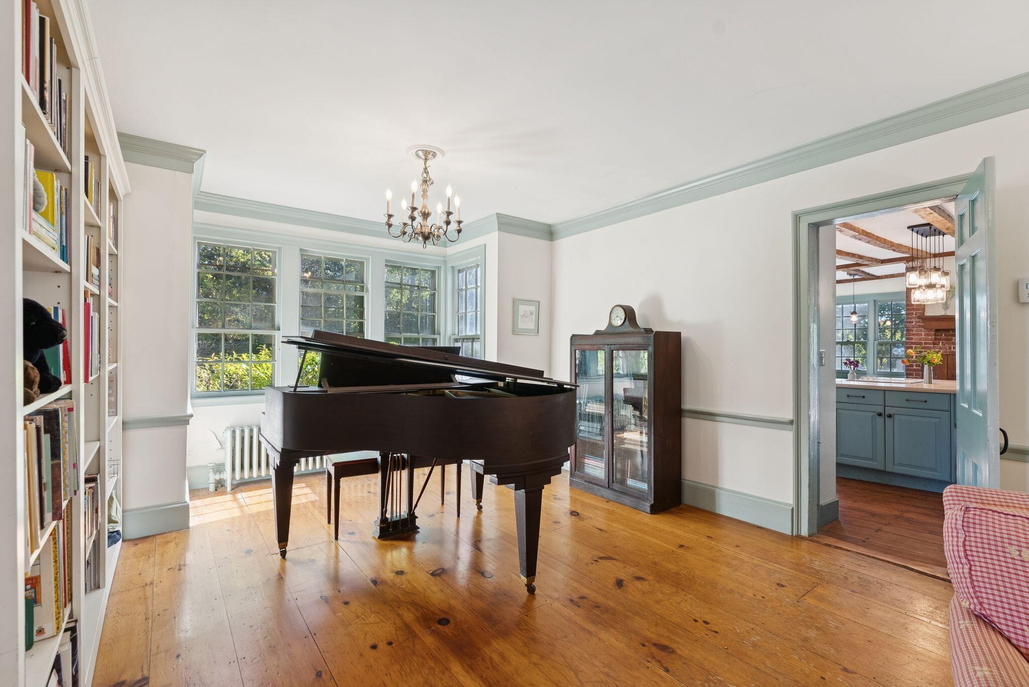 1346 Westbrook Street Portland, ME 04102 - Photo 13 of 89 59_DSC00753