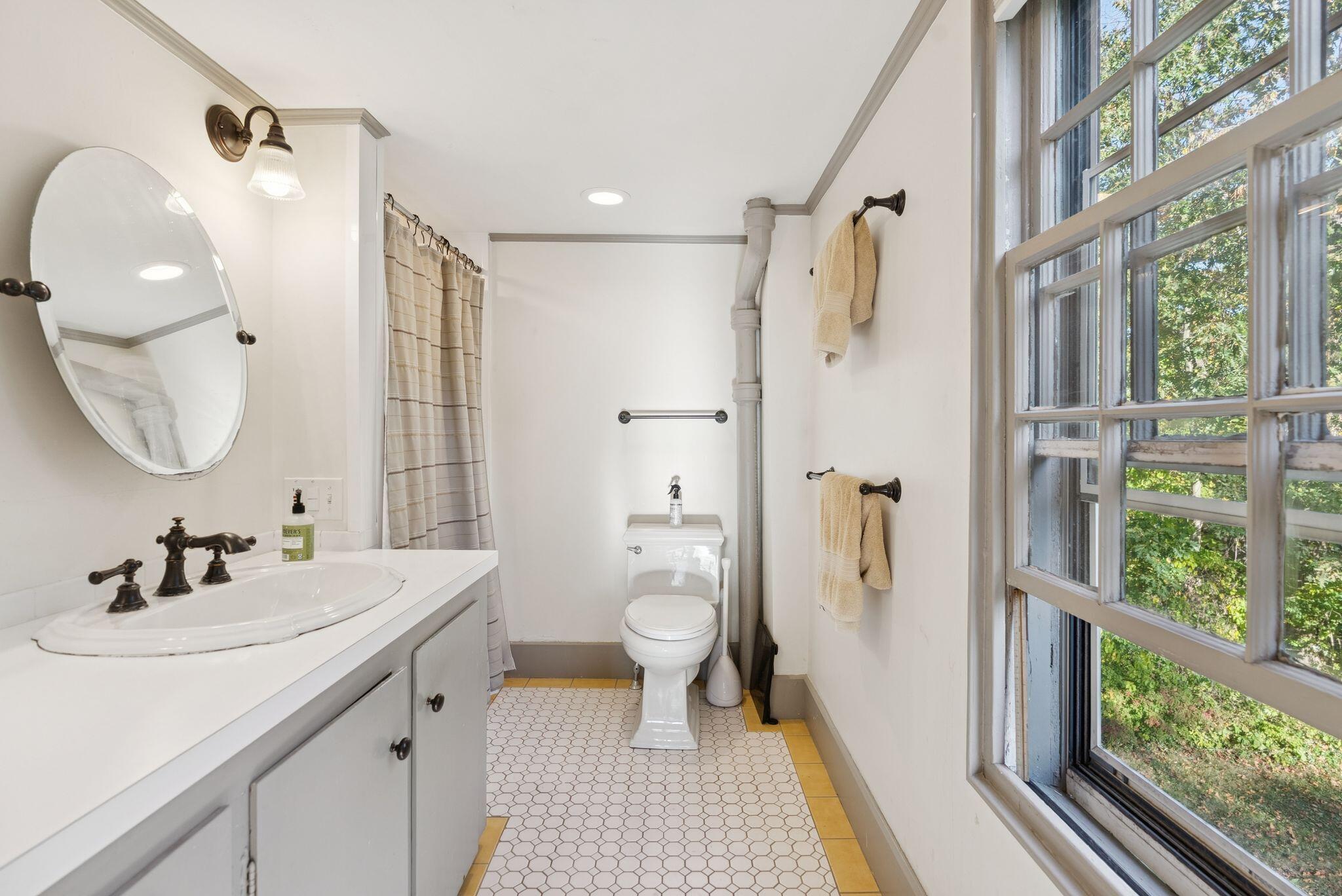 1346 Westbrook Street Portland, ME 04102 - Photo 45 of 89 103_DSC00973