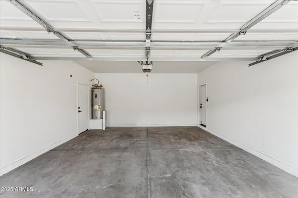 $2,300 | 9934 East Empress Avenue, Mesa, AZ 85208