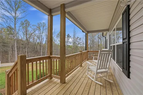 $370,000 | 400 Garrett Road, Demorest, GA 30535
