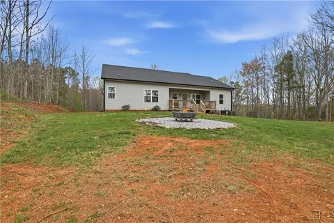 $370,000 | 400 Garrett Road, Demorest, GA 30535