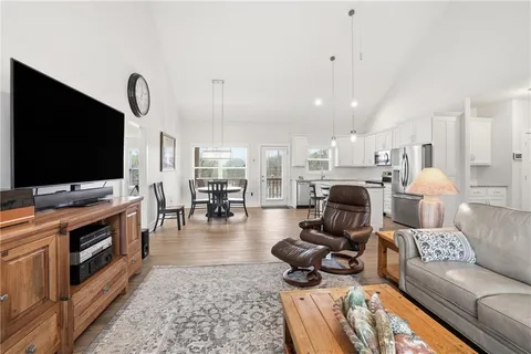 $370,000 | 400 Garrett Road, Demorest, GA 30535